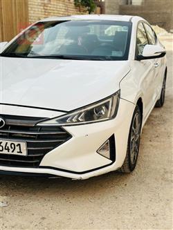 هیوندای ئەلەنترا
